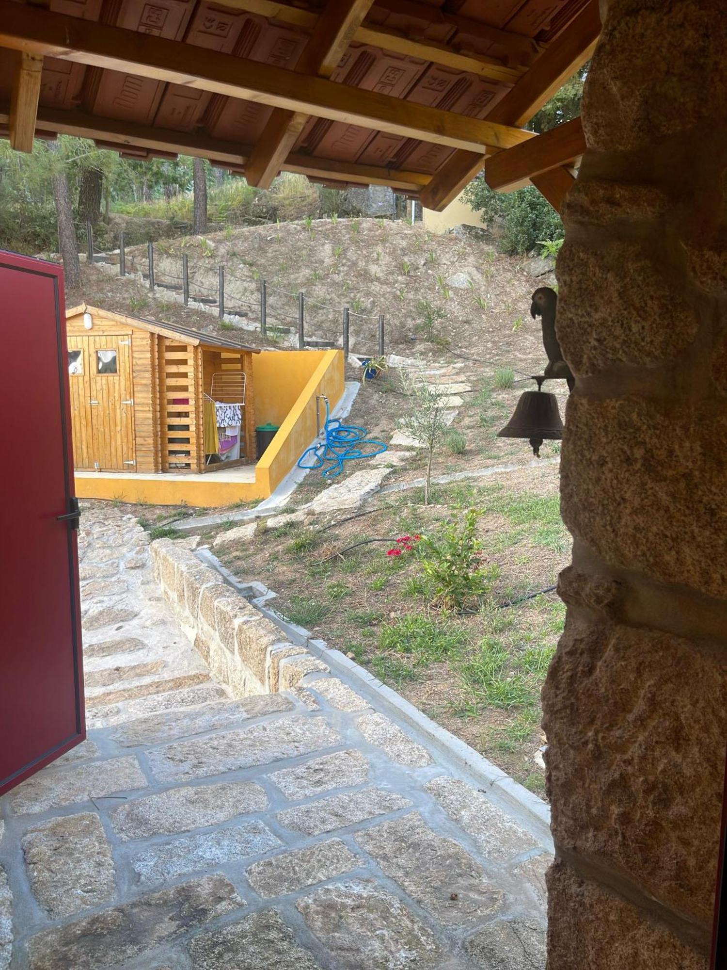 Nascente, Place In Nature Next To A Waterfall Loureiro  Екстер'єр фото